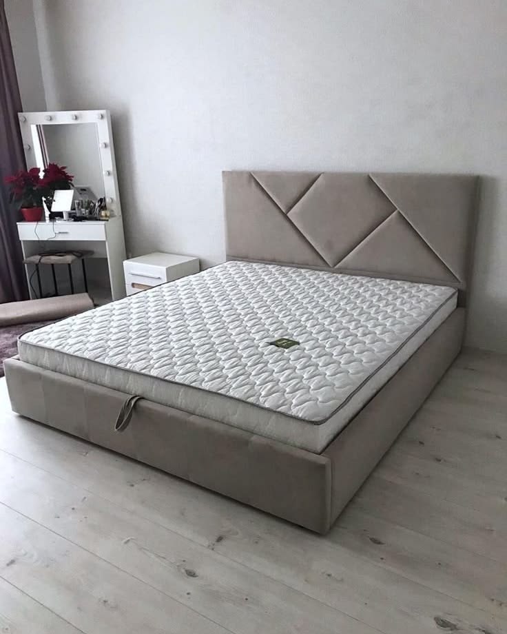 Baron Bed